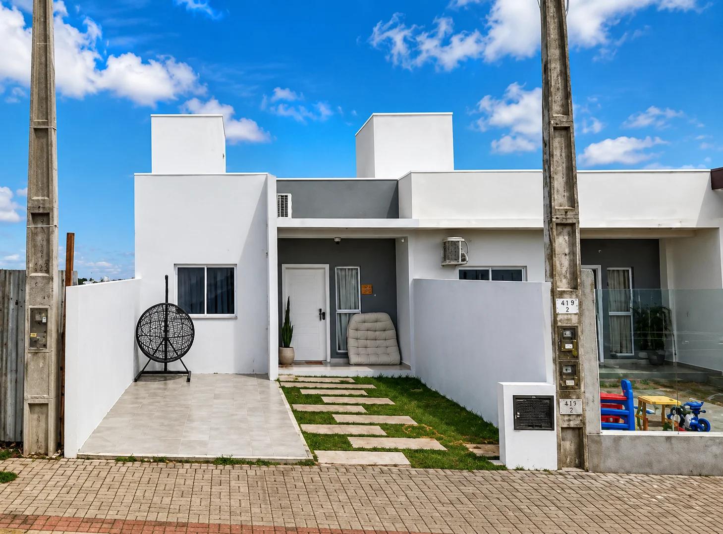 Casa Geminada 100% Mobiliada no Bairro Desbravador – Pronta para Morar!