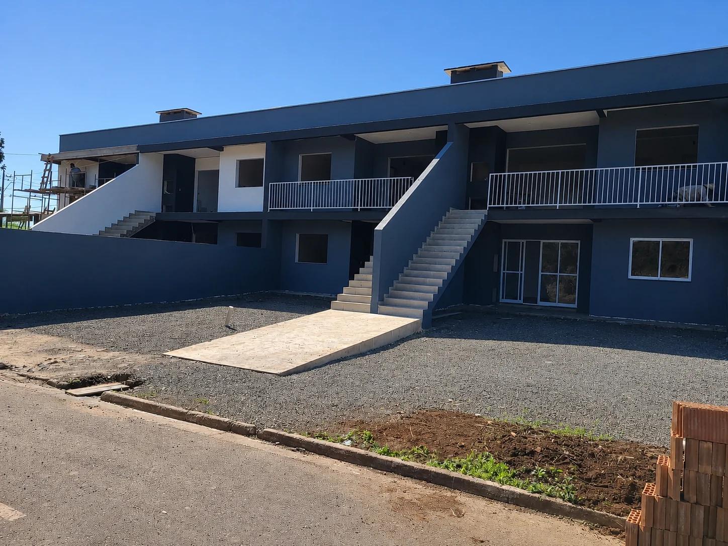 Apartamento 3 dormitórios à venda no Araras, Chapecó SC, com varanda e churrasqueira