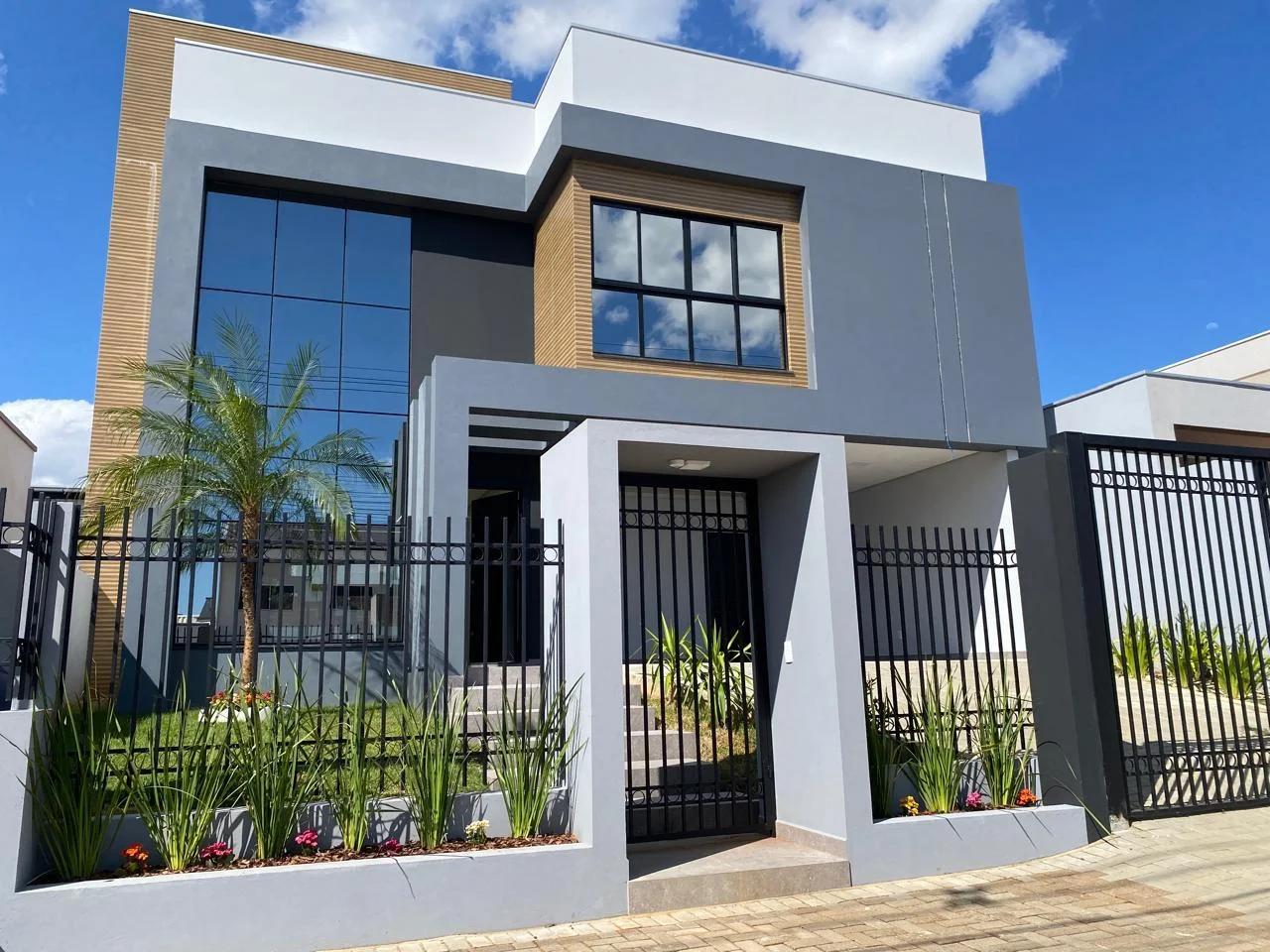 Casa 3 Dormitórios à Venda no Bairro Desbravador, Chapecó SC — Piscina Exclusiva e 2 Vagas