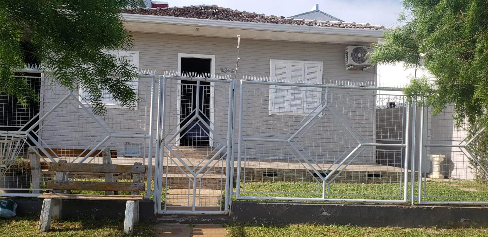 Casa Ampla com 4 Quartos – Bairro Efapi