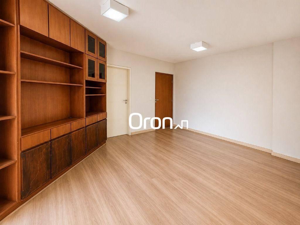 Sobrado 3 quartos no Jardim Atlântico
