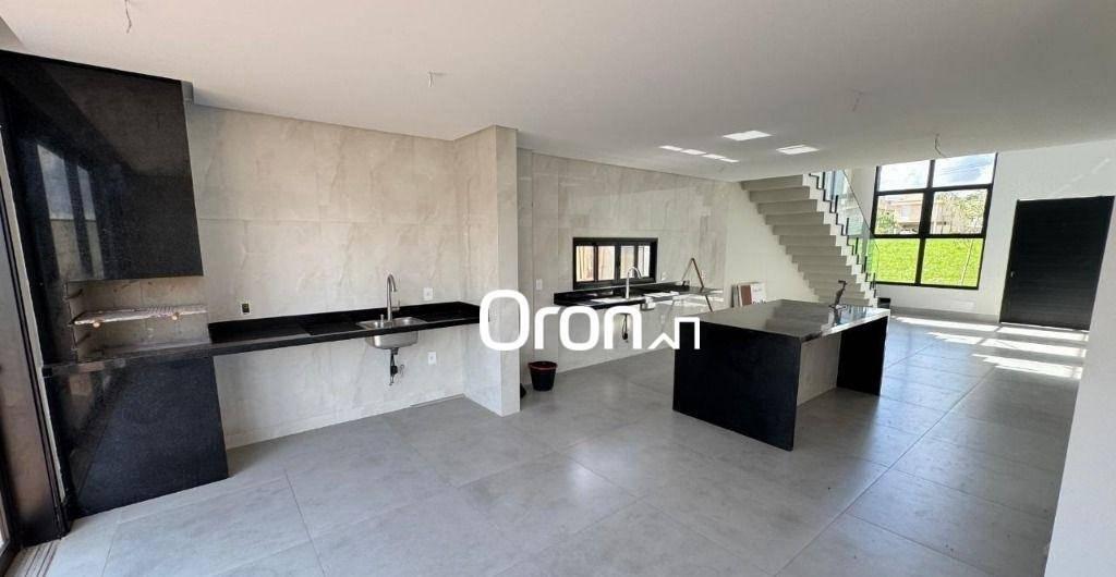 Sobrado à venda, 193 m² por R$ 1.650.000,00 - Jardins Porto - Senador Canedo/GO