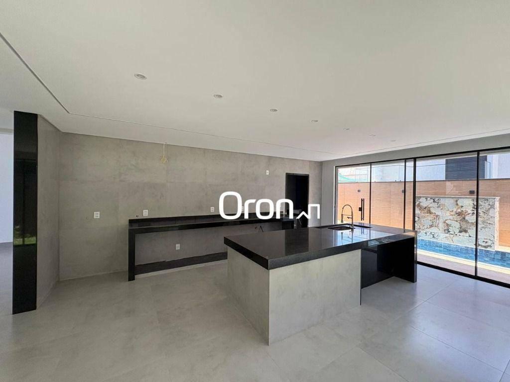 Sobrado à venda, 275 m² por R$ 1.590.000,00 - Villagio Toscana - Goiânia/GO