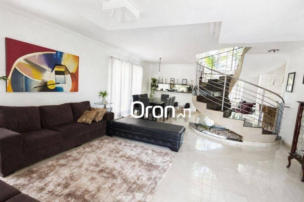 Sobrado à venda, 280 m² por R$ 2.100.000,00 - Jardins Madri - Goiânia/GO