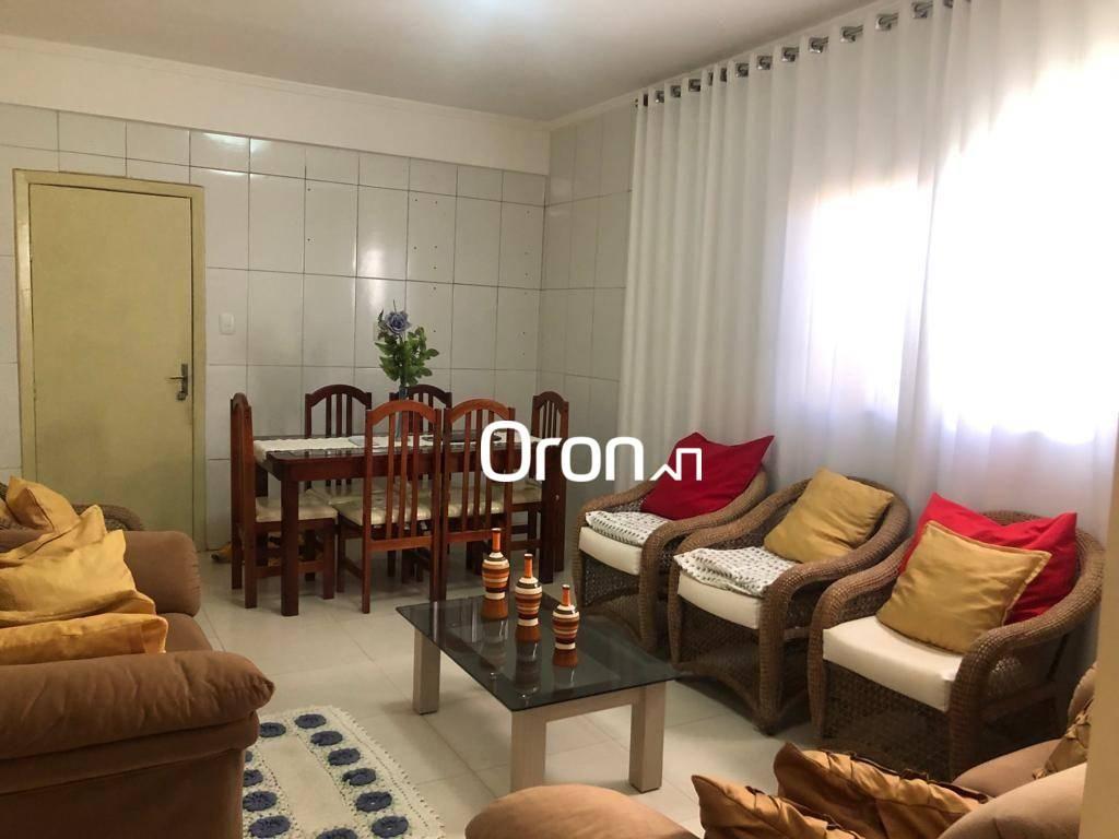 Sobrado à venda, 320 m² por R$ 850.000,00 - Parque Atheneu - Goiânia/GO