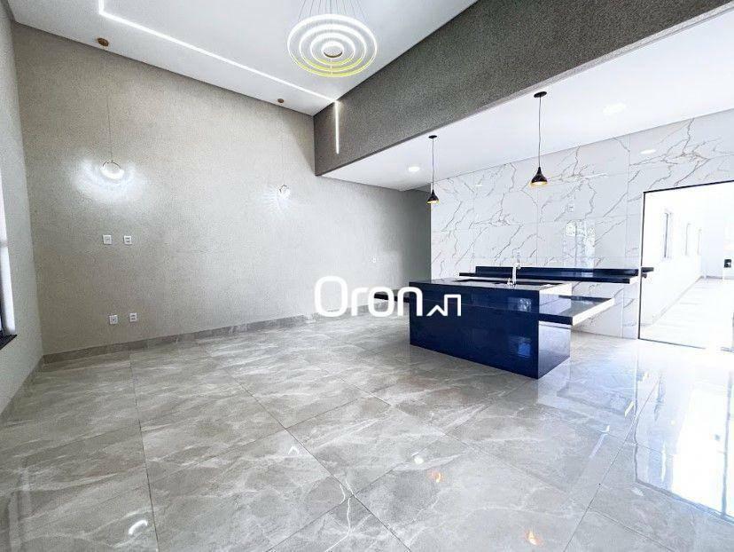 Casa com 3 dormitórios à venda, 128 m² por R$ 720.000,00 - Parque das Amendoeiras - Goiânia/GO