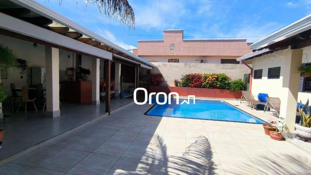 Sobrado à venda, 307 m² por R$ 1.300.000,00 - Feliz - Goiânia/GO