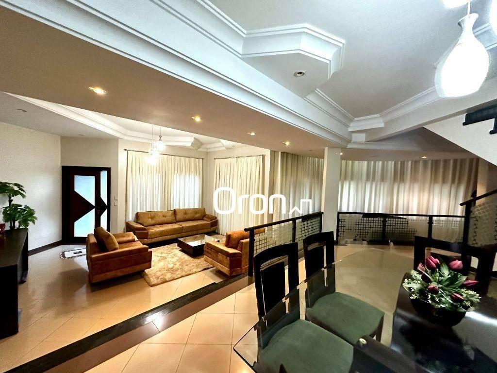 Sobrado à venda, 540 m² por R$ 2.399.000,00 - Setor Central - Senador Canedo/GO