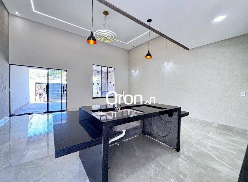 Casa com 3 dormitórios à venda, 128 m² por R$ 750.000,00 - Parque das Amendoeiras - Goiânia/GO