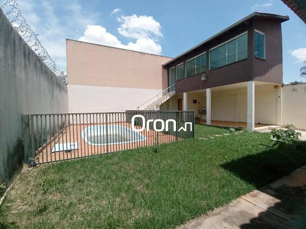 Sobrado 3 quartos no Serrinha