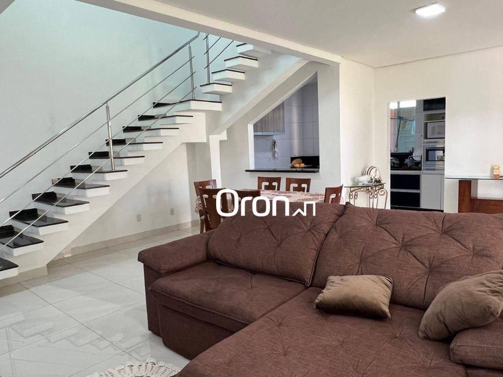 Sobrado 4 quartos no Residencial Morumbi