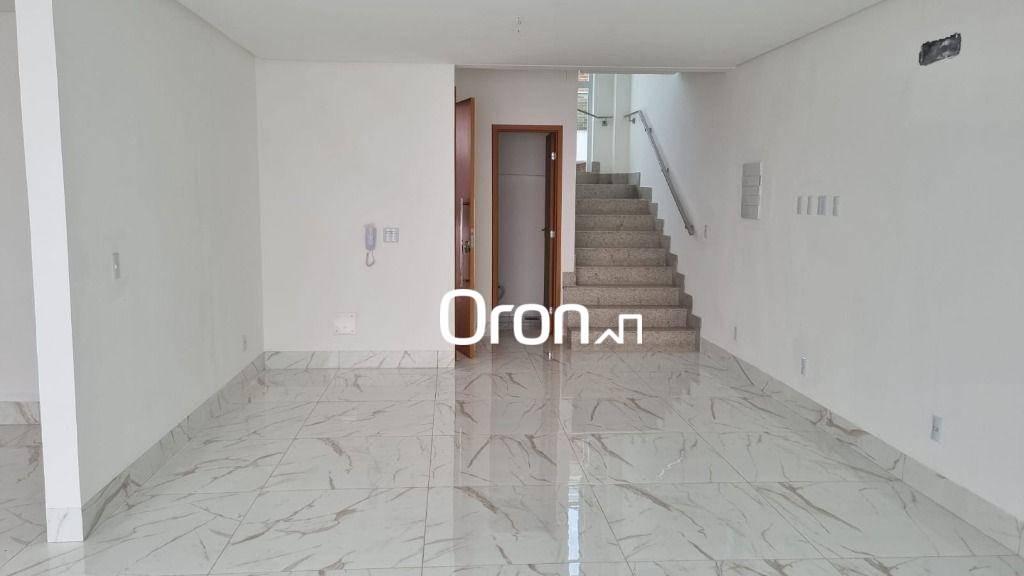 Sobrado à venda, 153 m² por R$ 985.000,00 - Residencial Gran Poeme - Goiânia/GO